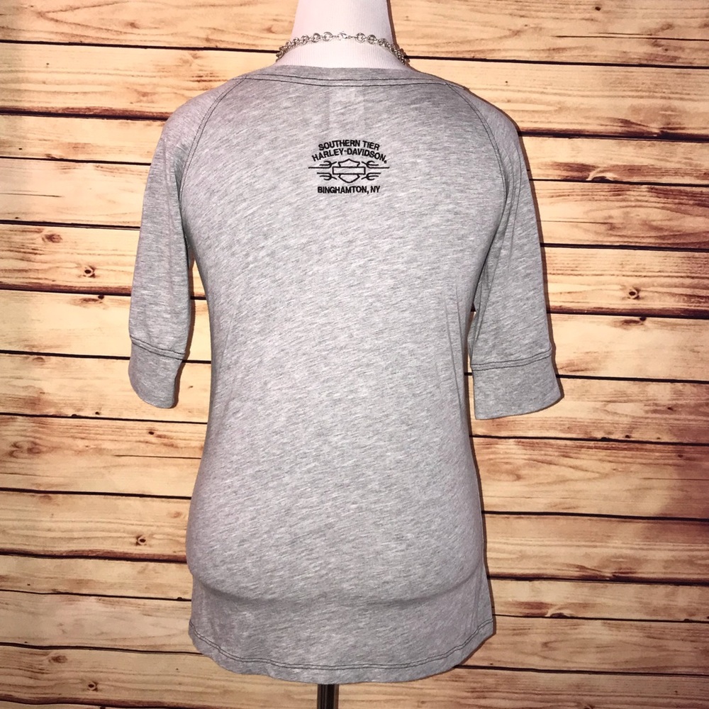 🚫SOLD🚫 Harley Davidson Gray/Black Beaded Skull T - Picture 4 of 7